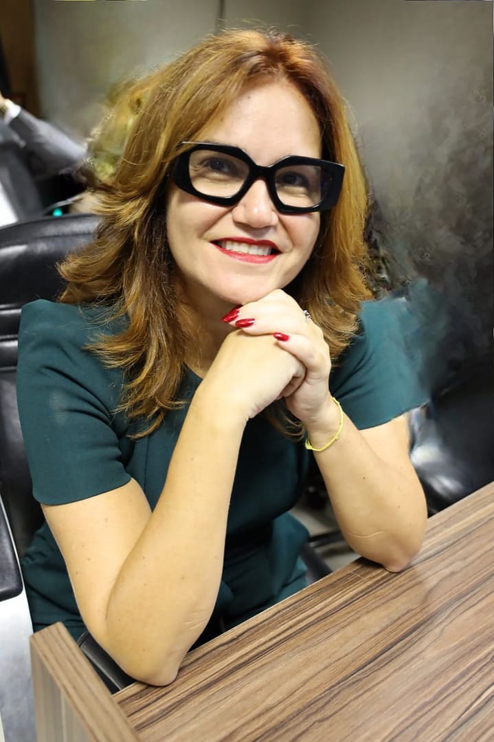 WhatsApp Image 2025-04-22 at 09.47.37 - Alexandra Beurlen